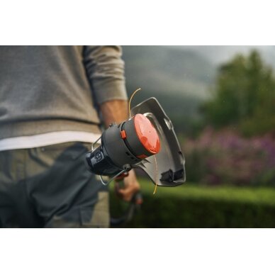 Husqvarna Aspire™ T28-P4A  be akumuliatoriaus ir įkroviklio 4