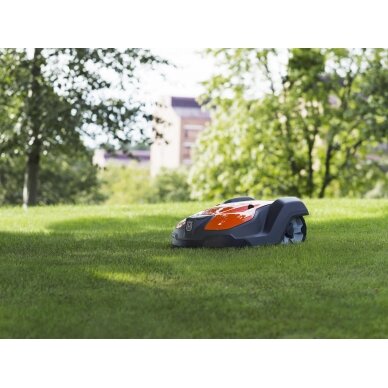 HUSQVARNA AUTOMOWER® 550 8